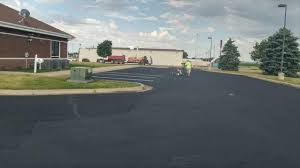 Best Asphalt Driveway Installation  in Luling, TX